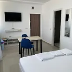 Aquazure Studio Апартаменты *
