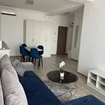 Aquazure Studio *