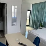 Aquazure Studio Нэводари