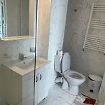 Aquazure Studio *