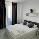 Апартаменты Aquazure Studio *