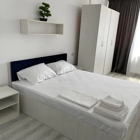 Aquazure Studio *