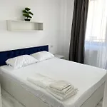 Aquazure Studio Apartment *
