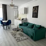 Apartment Aquazure Studio