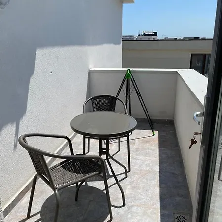 Aquazure Studio Apartment